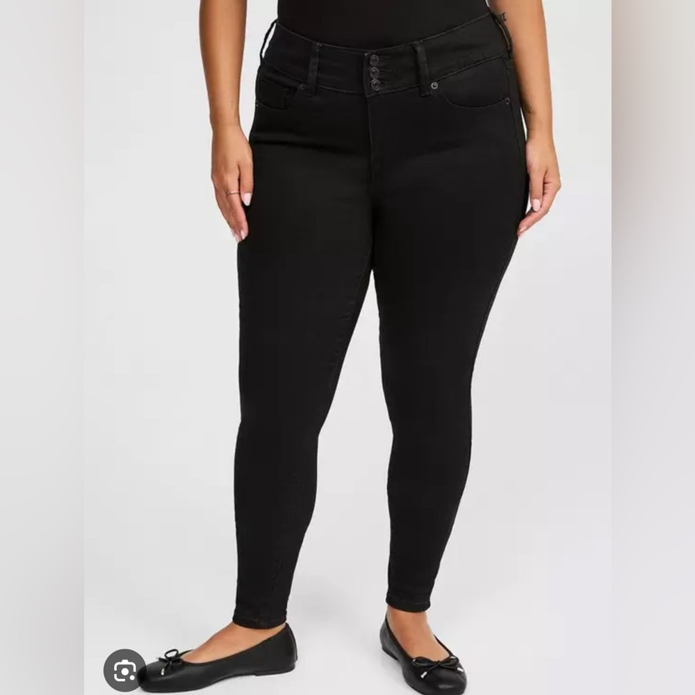 Torrid Super Soft Black Jegging 20T tall